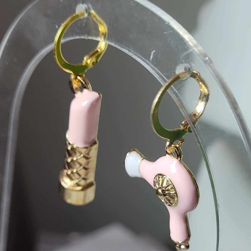 LIPSTICK HAIRDRYER MISMATCHED EARRINGS BEAUTICIAN COSMETOLOGIST HANDMADE - Picture 5 of 8